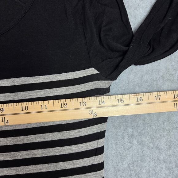 🌼41 Hawthorn Womens Top Size XS Long Sleeve Crew Neck Stripes Black Gray🌼 - Picture 10 of 11